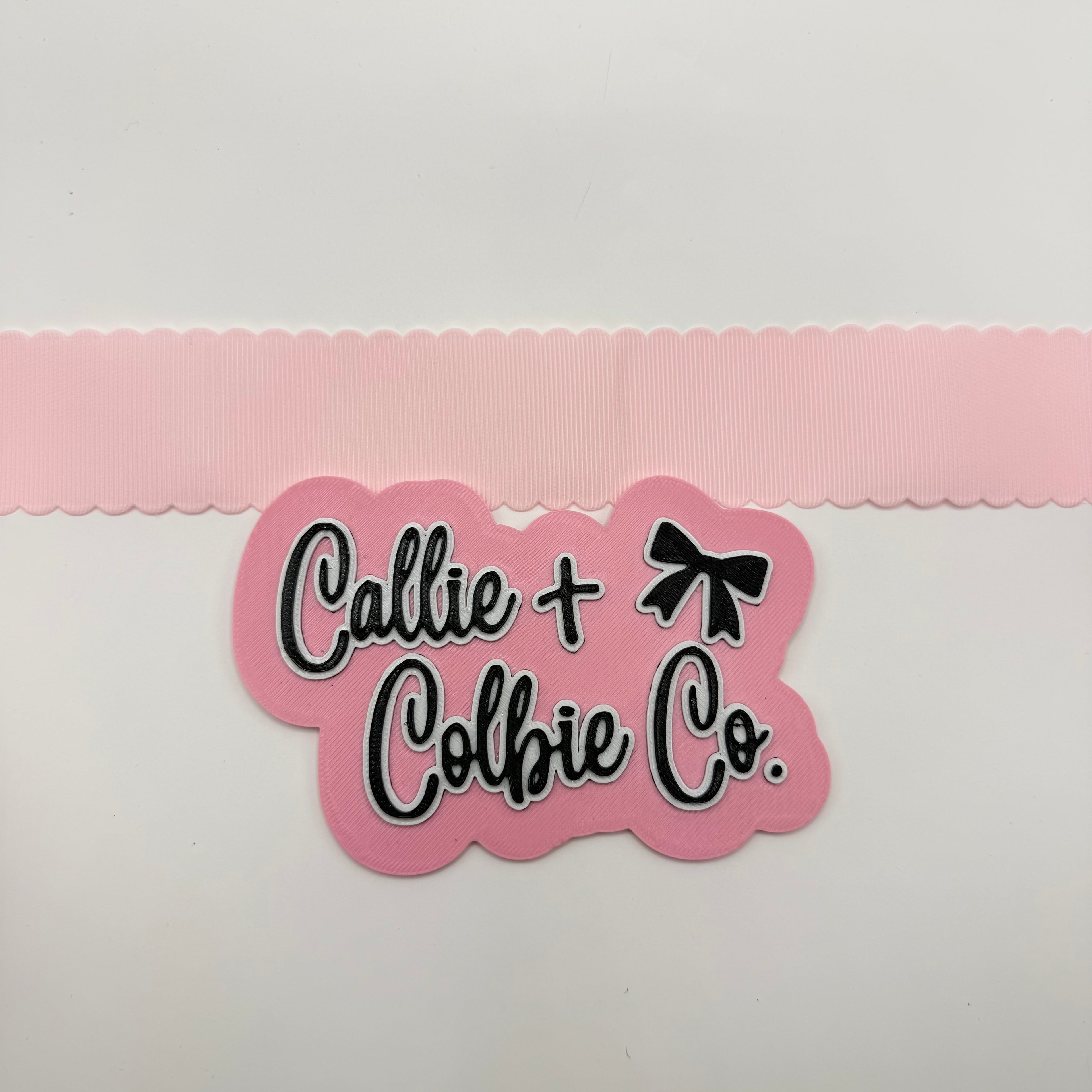 1.5 inch Wavy Edge- Light Pink