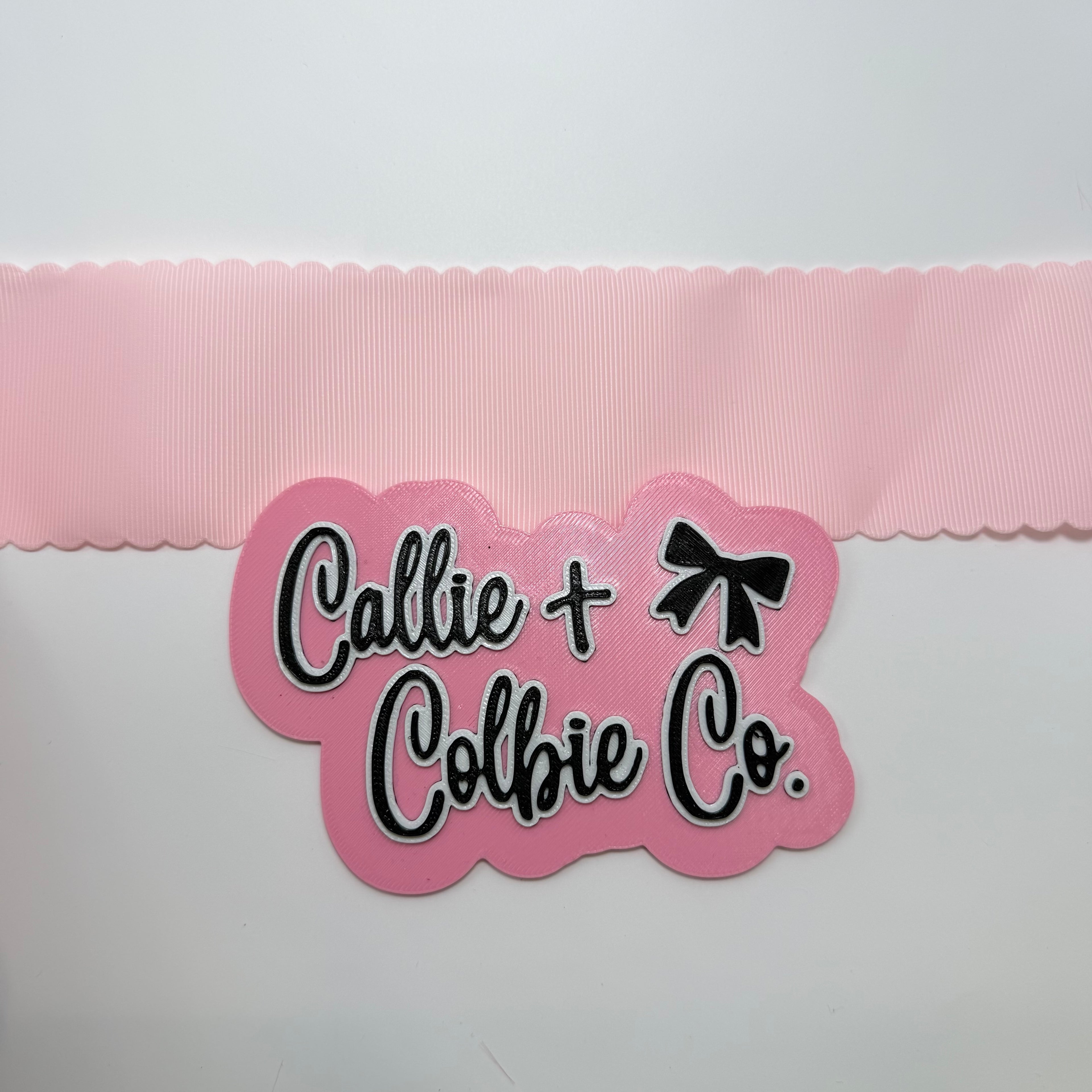 2.25 Wavy Edge- Light Pink