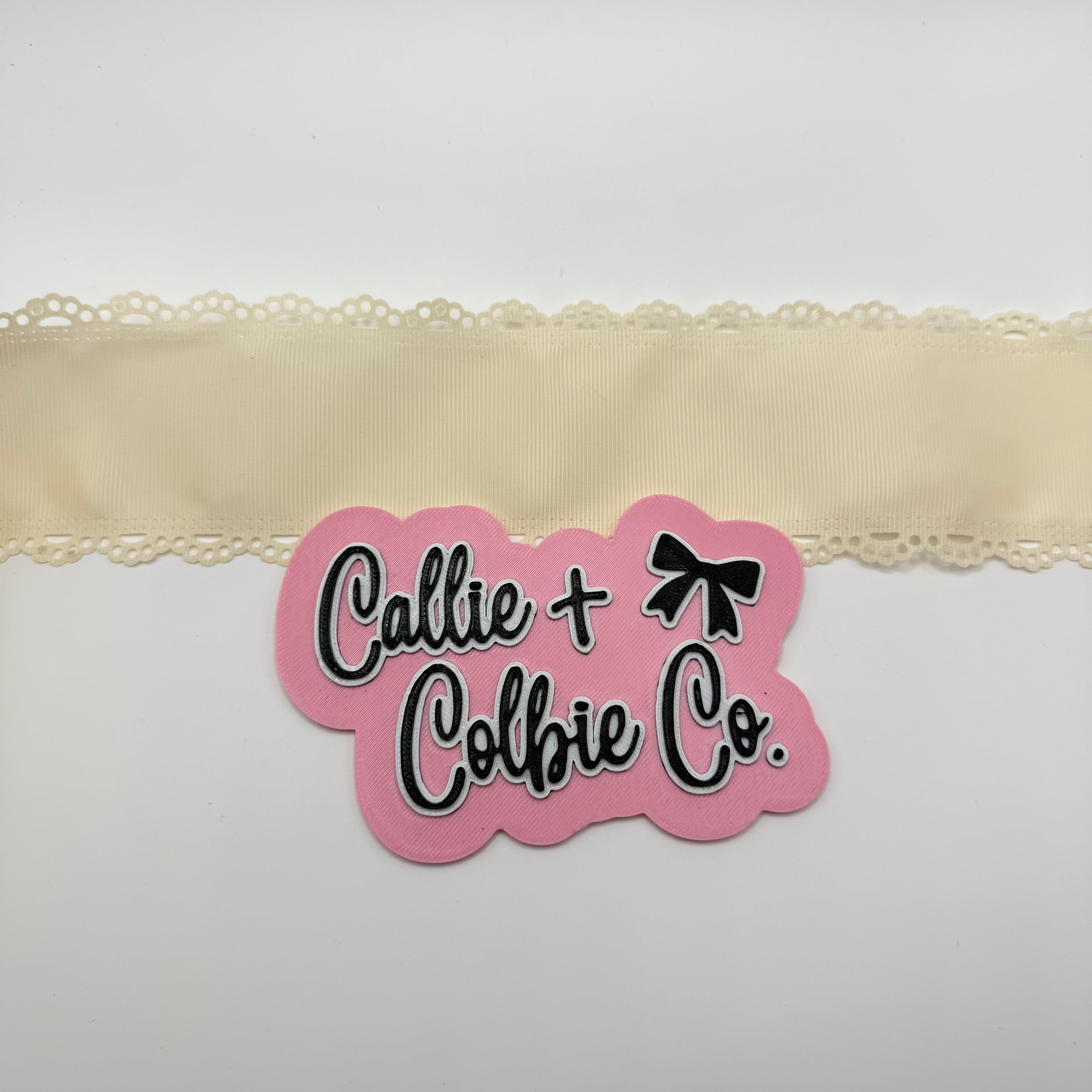 2.5 inch Grosgrain Eyelet Scalloped- Ivory