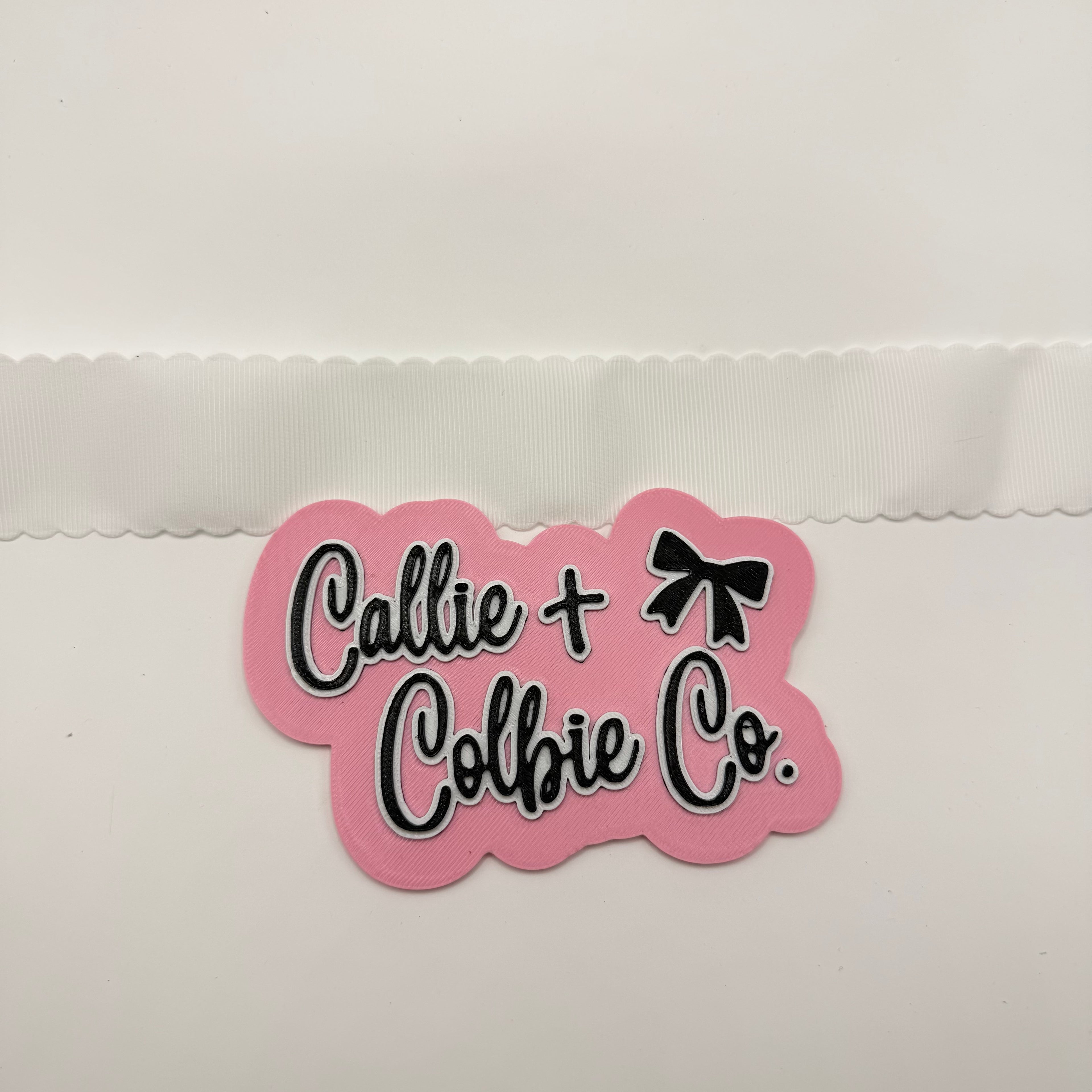 1.5 inch Wavy Edge- White